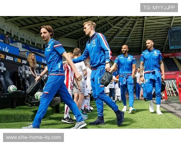 蔚山HD对阵墨尔本城关键战 球队攻防平衡面临考验